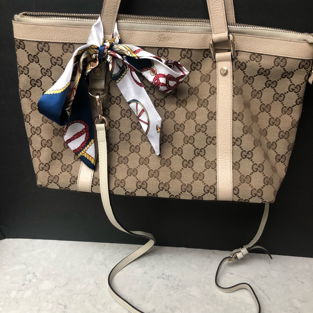 Gucci abbey crossbody or handbag